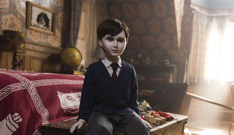 This is our son brahms babysitter:oh ok i will stay here to babysit a doll and there's no way i will run back home like they've seen the horror movies aimed at teens from the last three or four decades and they're much harder to scare. The Boy: anteprima italiana al Future Film Festival ...