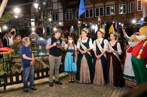 It typically occurs during the second half of september. Oktoberfest Blumenau já tem data definida para 2021; confira