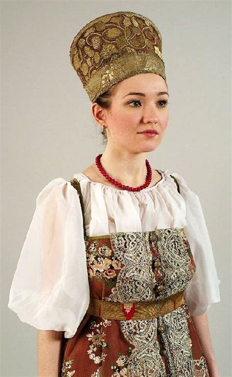 folk costume russian fashion russian culture