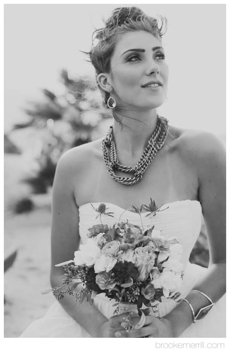 every bride should have a beautiful portrait on her wedding day bridal style special event