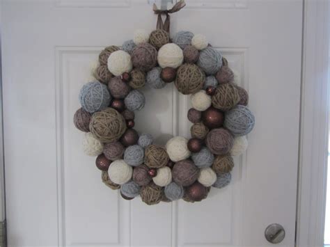 Not 2 Shabby Crafts Yarn Ball Wreath