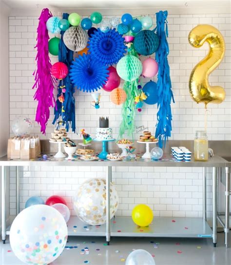 Let's begin with the games for toddlers and babies. 10 Awesome Birthday Party Ideas for Boys - Spaceships and ...