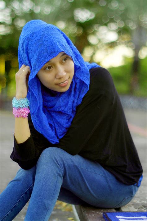 Vcs cewek jilbab cantik dan manis. Cewek Bokeh : Pijat Plus Jepang 3gp mp4 mp3 flv indir ...