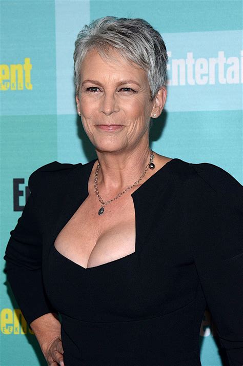 Any time of year is a good time to dust off that. JAMIE LEE CURTIS qui nel simpatico COME ERA e COME E' oggi