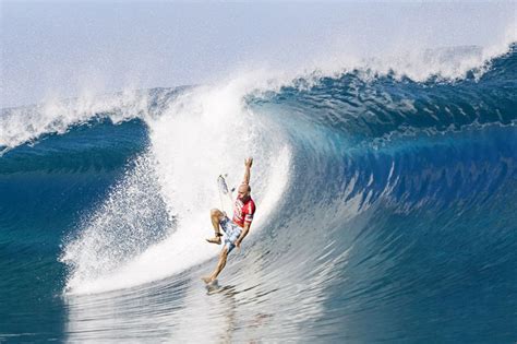 Storeyourboard Blog How To Survive A Big Wave Wipeout 3 Tips For Surfers