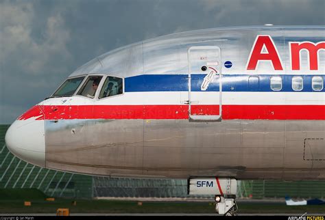 N177an American Airlines Boeing 757 200 At Manchester Photo Id