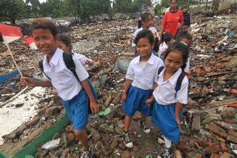 Pusat data dan statistik pendidikan (pdsp) kementerian pendidikan dan kebudayaan. Masalah Pendidikan di Indonesia | Republika Online