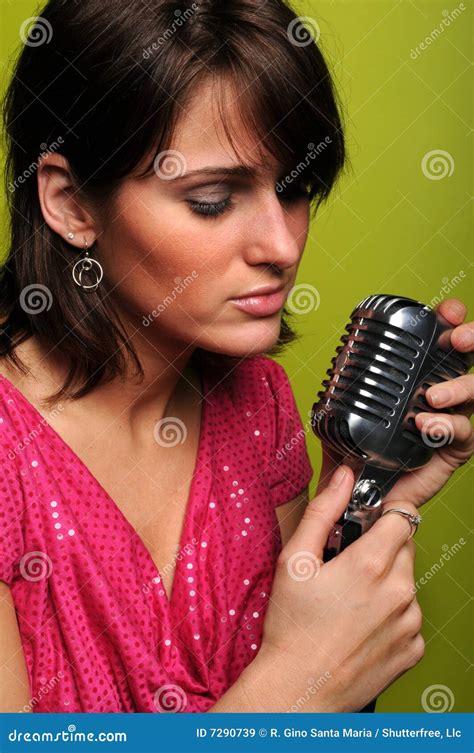 Woman Singing Into Vintage Microphone Royalty Free Stock Images Image
