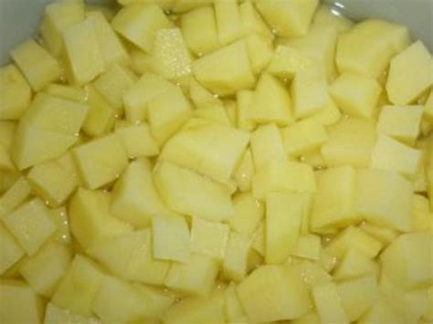 Cremige Kartoffel Pilzsuppe Mit Mettw Rstchen Rezept Kochbar De