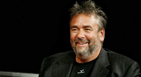 Busy Luc Besson Adds Tommy Lee Jones To Comedy Malavita Sets