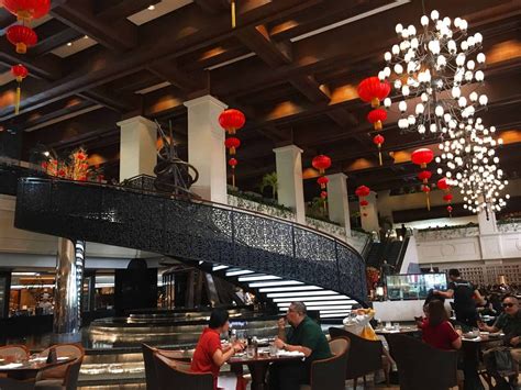 Spiral The Most Luxurious Buffet Restaurant In Manila — King Tolentino