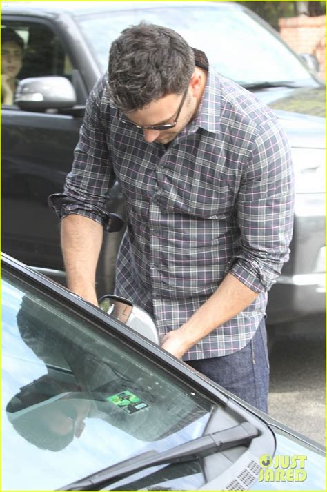 Photo Ben Affleck Hits Parked Car Leaves Apology Note Photo