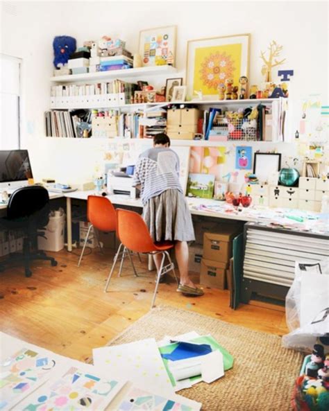 32 Creative Art Studio Organization Ideas For Workspace Desks