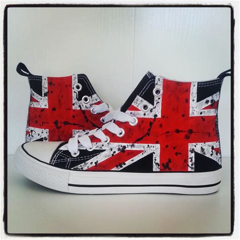 Gratis para usos comerciales ✓ no es necesario reconocimiento ✓. muchomaskezapas: Zapatillas con la bandera inglesa.