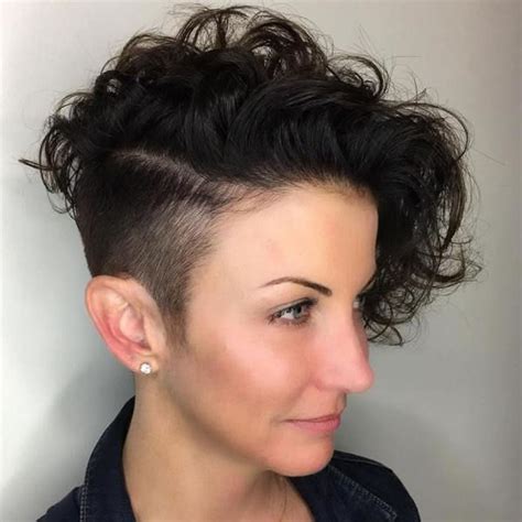 The Newest 2018 Undercut Hair Design For Girls Pixieshort Haircut