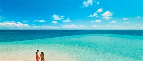 5 reasons to spend the holidays in the bahamas the official website of the bahamas