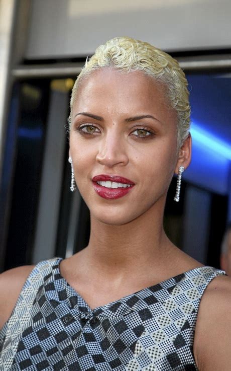 Coupe de cheveux court femme noire  Style et Beauté