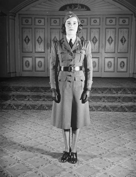 The Strange And Stylish Uniforms Of Wwii Servicewomen Wwii Women Uniform Wwii Women Military