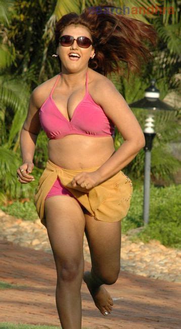 Actress Sona Hot Images ~ Hollywood Celebrities In Bikini
