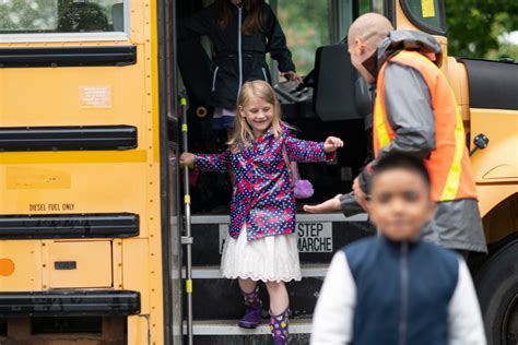 5 Reasons Local Motion Of Boston Is The Best School Bus Company Local