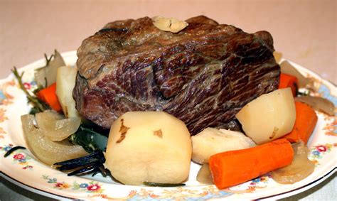 I wanted to see if i could do something similar with a less expensive cut of meat. Forsythkid: Making a rump roast in a slow cooker!