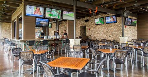 The Best Patio Bars & Restaurants in Austin