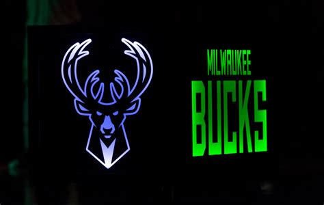This is the official milwaukee bucks facebook page. Milwaukee Bucks History: Every Bucks NBA Trade Deadline Deal - Page 12