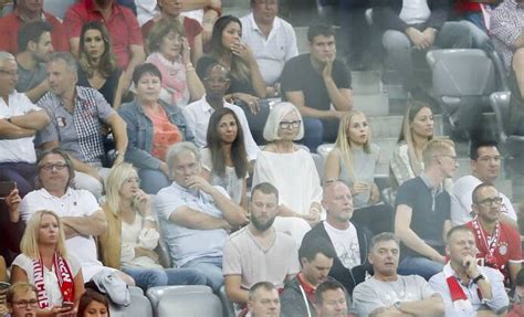 €18.00m* mar 27, 1986 in.facts and data. Mutter Neuer Manuel - Fotos | IMAGO