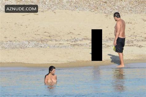 Penelope Cruz Nude During Vacation With Her Husband Javier