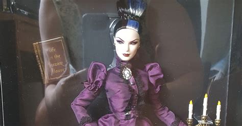 Of Dolls Barbie Mistress Of The Manor