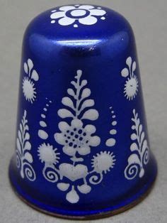 Click here for aboutknittingmachines.com by brands and model numbers (many no longer available). Puzzles, Gifts, and Games at Herrschners | Thimble art ...