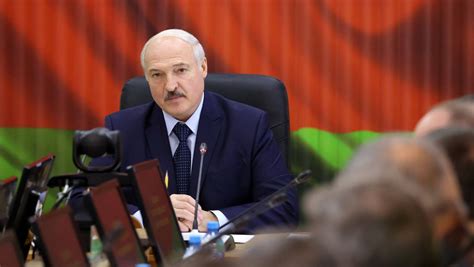 We did not find results for: Belarus: Lukaschenko schickt Staatsbedienstete auf die Straße