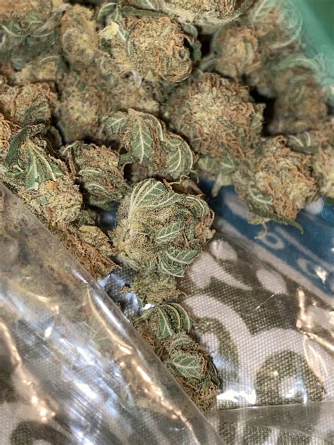 Strawberry Kush Marijuana Strain Information & Reviews | AllBud