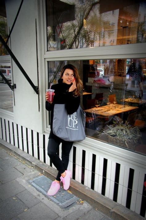 Tumblr is a place to express yourself, discover yourself, and bond over the stuff you love. Anna Lewandowska | Womens fashion, Fashion, Women