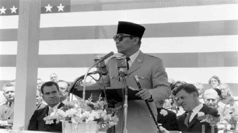 Bangsa lemuria dalam al quran. SIDANG PBB HEBOH, Ini Pidato Presiden Soekarno Kutip Al ...