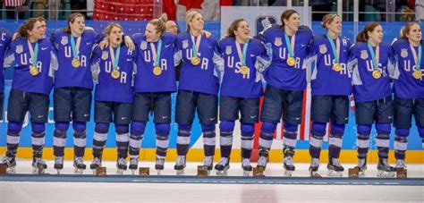 Us Women S Hockey Team Finally Gets Gold In Dramatic Final Against