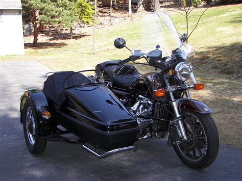 Honda Goldwing With Velorex Sidecar Motos Harley Davidson New Motorcycles Goldwing