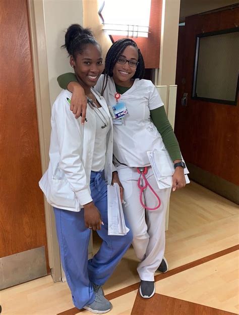 pins by miaahbby 🥳 nursing goals nurse inspiration nurse outfit scrubs