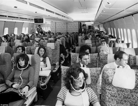 The Golden Age Of Australian Airline Travel Revealed Daily Mail Online