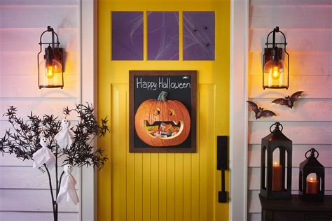 30 Halloween Decoration For Door đáng Sợ Và đẹp Mắt để Chào đón Khách