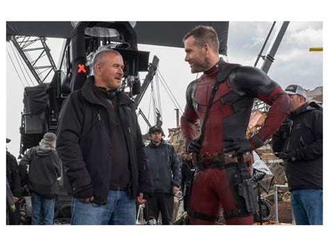 Deadpool Director Tim Miller On Why He Didn T Return For Sequel Ryan Reynolds Wanted Control Of