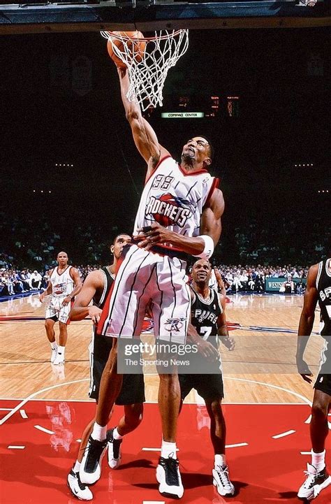The bulls swingman delivered a dunk and reaction so disrespectful the internet and patrick ewing still can't handle it. Pin by Max on nba | Sports memes, Scottie pippen, Sports