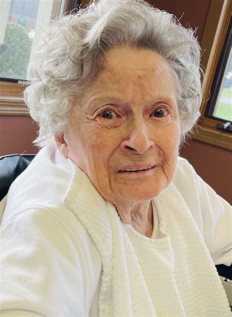 Obituary For Jewell Faye Halbert Sullivan Miller Funeral Homes