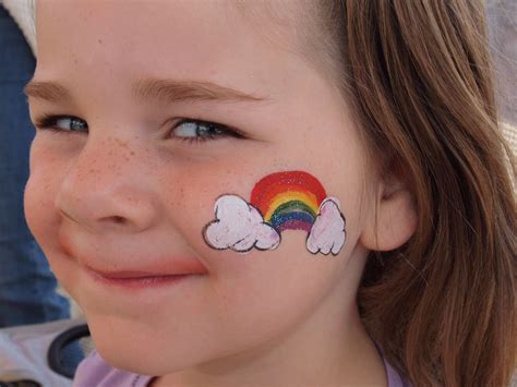 Want to find ideas for face painting? rainbow? | Face painting easy, Butterfly face paint, Easy ...