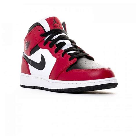 But the added detail on these mids is its black toe and matching rubber outsole. Купить кроссовки Air Jordan подростковые 1 mid Chicago ...