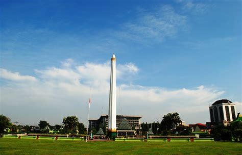 Surabaya, kota sby, jawa timur, indonesia. 5 Tempat Wisata Bersejarah di Surabaya - Jawa Timur