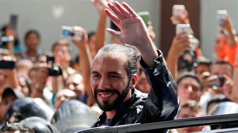 Nayib bukele, 1 mayıs 2012'den bu yana nuevo cuscatlán belediyesinin belediye başkanıydı ve o andan itibaren, san salvador'dan birkaç kilometre nayib bukele, salvadorluların yönetişim ve demokrasi konusundaki algılarında olumlu bir dönüşüm yaratan genç bir politikacı ve iş adamı. Nayib Bukele declares victory in El Salvador's elections | El Salvador News | Al Jazeera