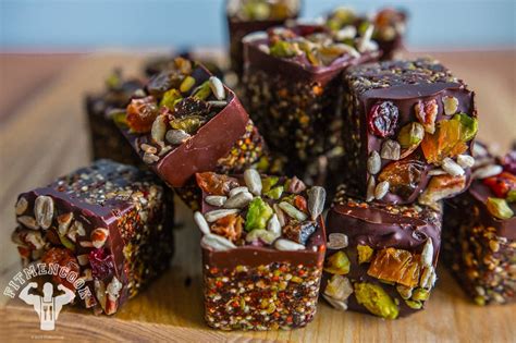 Superfood Raw Energy Bars With Cacao Recipe Fit Men Cook