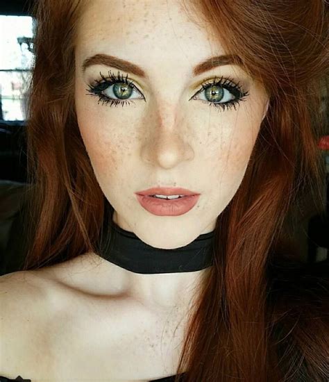 Red Hair Green Eyes And Alabaster Complexion This Is Beauty Red Hair Woman Beautiful Red Hair