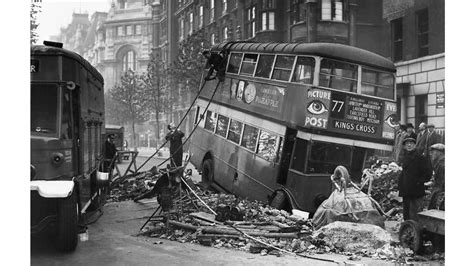 Photos Of London During The Blitz Second World War Pictures